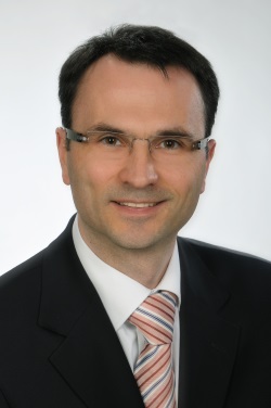 Dr. Steffen Bangert